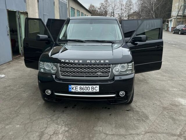 Черный Ленд Ровер Рендж Ровер, объемом двигателя 4.2 л и пробегом 235 тыс. км за 12000 $, фото 1 на Automoto.ua