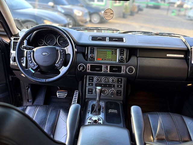 Черный Ленд Ровер Рендж Ровер, объемом двигателя 4.2 л и пробегом 252 тыс. км за 8800 $, фото 6 на Automoto.ua