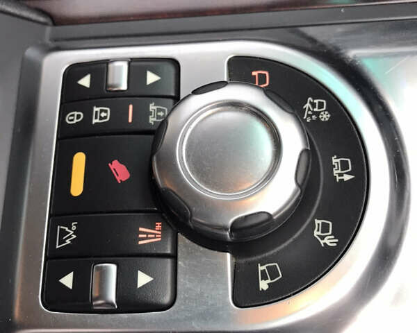 Чорний Ленд Ровер Рендж Ровер, об'ємом двигуна 4.2 л та пробігом 146 тис. км за 15000 $, фото 22 на Automoto.ua