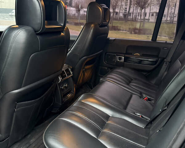 Черный Ленд Ровер Рендж Ровер, объемом двигателя 4.2 л и пробегом 239 тыс. км за 8300 $, фото 9 на Automoto.ua