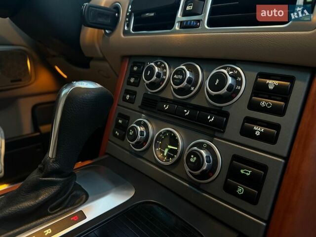 Чорний Ленд Ровер Рендж Ровер, об'ємом двигуна 4.39 л та пробігом 220 тис. км за 12300 $, фото 26 на Automoto.ua