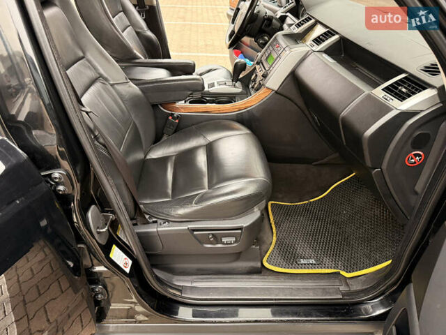 Чорний Ленд Ровер Рендж Ровер, об'ємом двигуна 4.2 л та пробігом 210 тис. км за 9900 $, фото 35 на Automoto.ua