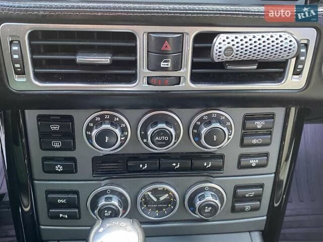 Чорний Ленд Ровер Рендж Ровер, об'ємом двигуна 4.2 л та пробігом 238 тис. км за 11000 $, фото 29 на Automoto.ua