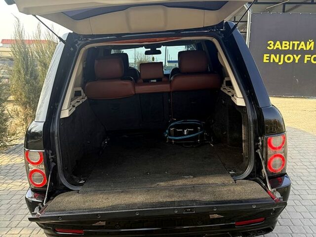 Чорний Ленд Ровер Рендж Ровер, об'ємом двигуна 4.2 л та пробігом 271 тис. км за 15000 $, фото 7 на Automoto.ua