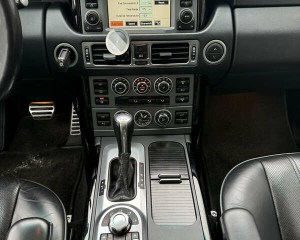 Черный Ленд Ровер Рендж Ровер, объемом двигателя 4.2 л и пробегом 223 тыс. км за 15999 $, фото 24 на Automoto.ua