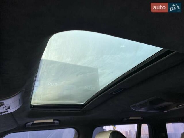 Чорний Ленд Ровер Рендж Ровер, об'ємом двигуна 4.2 л та пробігом 238 тис. км за 11000 $, фото 27 на Automoto.ua