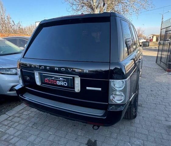 Чорний Ленд Ровер Рендж Ровер, об'ємом двигуна 4.2 л та пробігом 230 тис. км за 11800 $, фото 4 на Automoto.ua