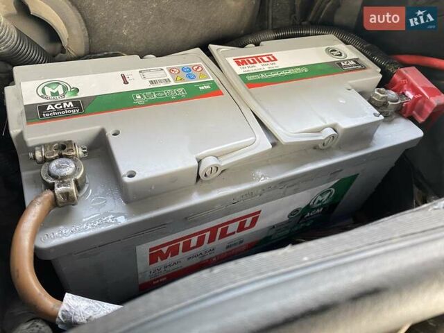 Чорний Ленд Ровер Рендж Ровер, об'ємом двигуна 4.2 л та пробігом 238 тис. км за 11000 $, фото 45 на Automoto.ua