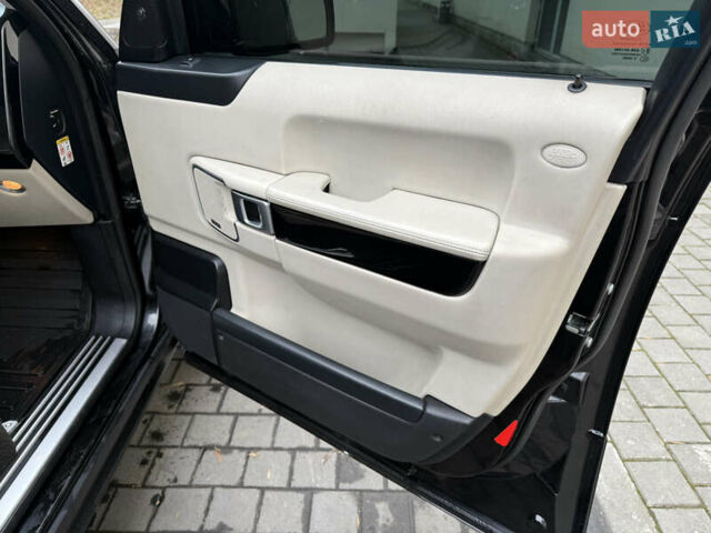 Чорний Ленд Ровер Рендж Ровер, об'ємом двигуна 4.2 л та пробігом 266 тис. км за 8350 $, фото 68 на Automoto.ua