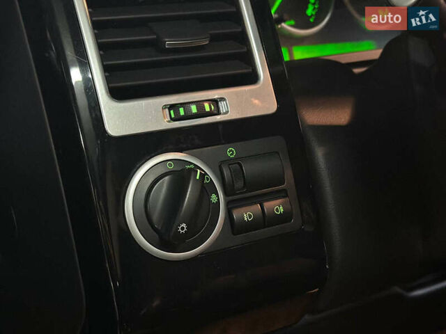 Чорний Ленд Ровер Рендж Ровер, об'ємом двигуна 4.2 л та пробігом 150 тис. км за 13700 $, фото 19 на Automoto.ua