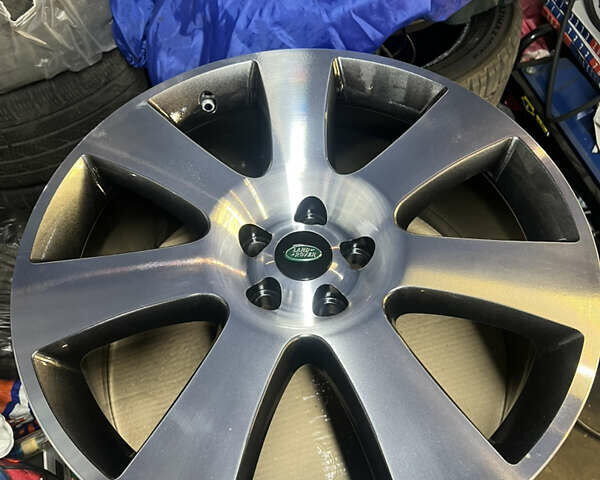 Чорний Ленд Ровер Рендж Ровер, об'ємом двигуна 4.2 л та пробігом 250 тис. км за 15000 $, фото 20 на Automoto.ua