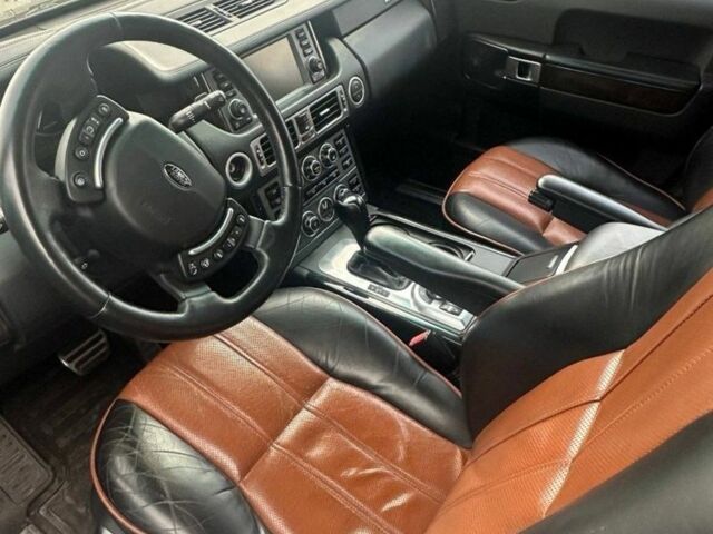 Черный Ленд Ровер Рендж Ровер, объемом двигателя 4.2 л и пробегом 230 тыс. км за 9000 $, фото 1 на Automoto.ua