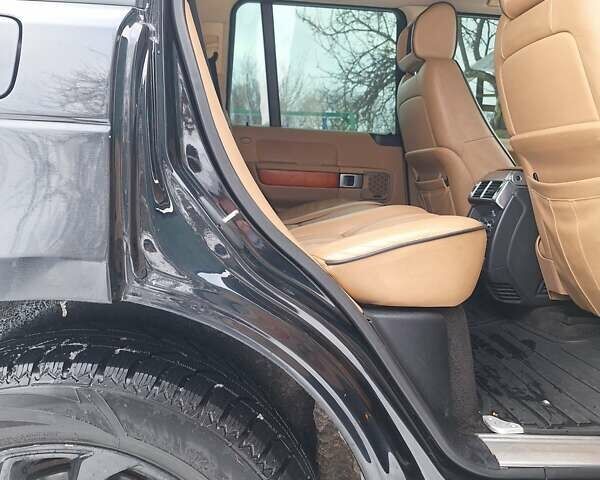 Черный Ленд Ровер Рендж Ровер, объемом двигателя 3.63 л и пробегом 475 тыс. км за 13000 $, фото 17 на Automoto.ua