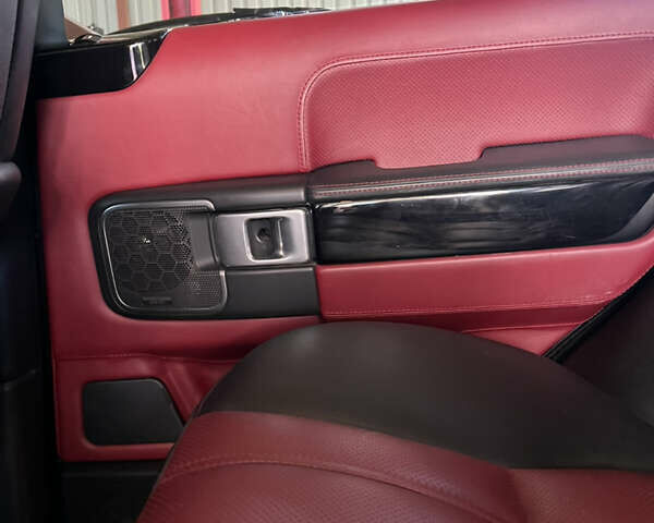 Чорний Ленд Ровер Рендж Ровер, об'ємом двигуна 4.2 л та пробігом 250 тис. км за 15000 $, фото 7 на Automoto.ua