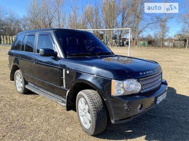 Черный Ленд Ровер Рендж Ровер, объемом двигателя 4.2 л и пробегом 400 тыс. км за 11000 $, фото 1 на Automoto.ua