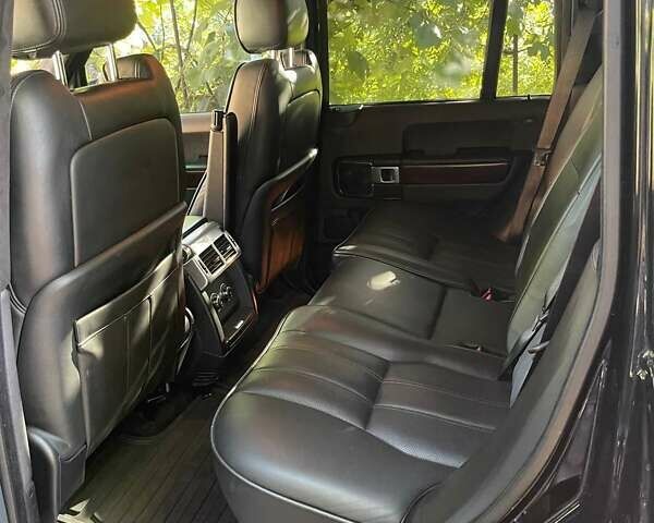 Чорний Ленд Ровер Рендж Ровер, об'ємом двигуна 4.39 л та пробігом 210 тис. км за 11500 $, фото 21 на Automoto.ua