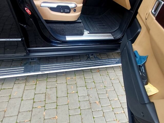 Черный Ленд Ровер Рендж Ровер, объемом двигателя 3.6 л и пробегом 250 тыс. км за 11000 $, фото 3 на Automoto.ua