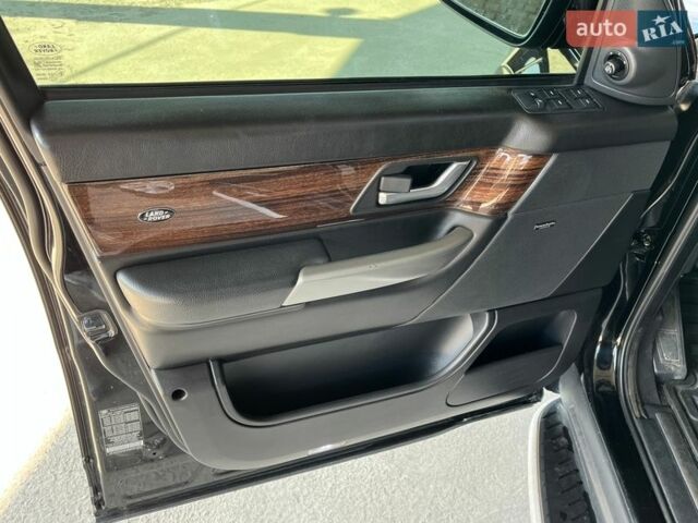 Черный Ленд Ровер Рендж Ровер, объемом двигателя 4.2 л и пробегом 145 тыс. км за 11999 $, фото 21 на Automoto.ua