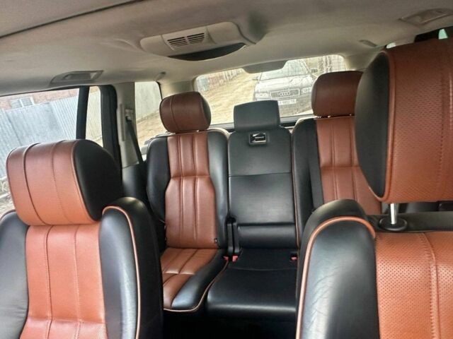 Черный Ленд Ровер Рендж Ровер, объемом двигателя 4.2 л и пробегом 230 тыс. км за 9000 $, фото 3 на Automoto.ua