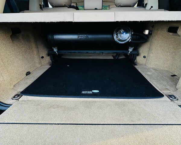 Чорний Ленд Ровер Рендж Ровер, об'ємом двигуна 4.2 л та пробігом 236 тис. км за 13000 $, фото 34 на Automoto.ua