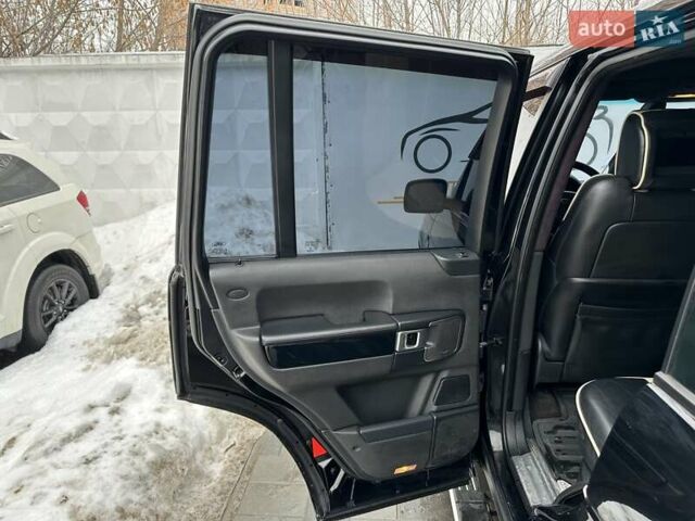 Чорний Ленд Ровер Рендж Ровер, об'ємом двигуна 4.2 л та пробігом 239 тис. км за 11900 $, фото 31 на Automoto.ua