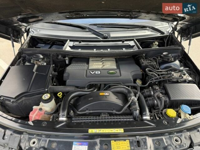 Чорний Ленд Ровер Рендж Ровер, об'ємом двигуна 3.63 л та пробігом 251 тис. км за 13500 $, фото 42 на Automoto.ua