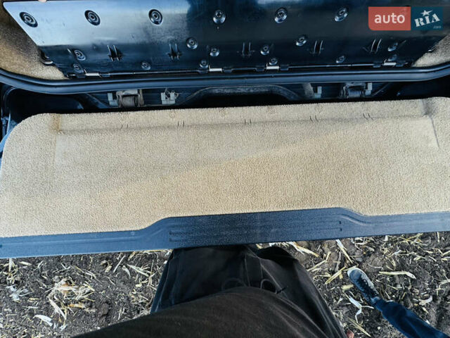Чорний Ленд Ровер Рендж Ровер, об'ємом двигуна 4.2 л та пробігом 236 тис. км за 13000 $, фото 35 на Automoto.ua