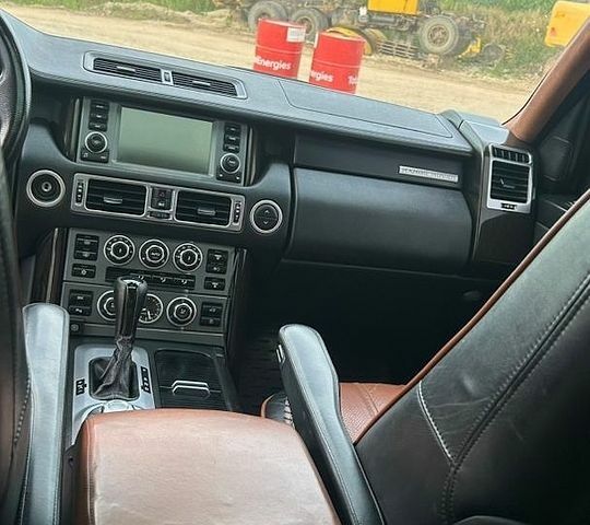 Чорний Ленд Ровер Рендж Ровер, об'ємом двигуна 4.2 л та пробігом 290 тис. км за 12800 $, фото 12 на Automoto.ua