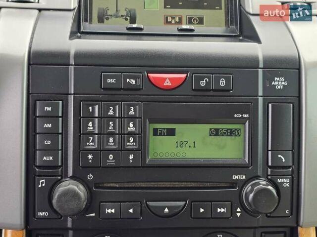 Черный Ленд Ровер Рендж Ровер, объемом двигателя 4.2 л и пробегом 240 тыс. км за 7999 $, фото 41 на Automoto.ua