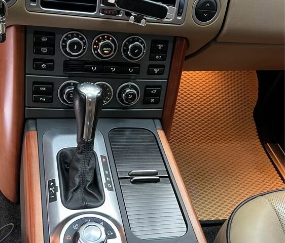 Черный Ленд Ровер Рендж Ровер, объемом двигателя 3.6 л и пробегом 211 тыс. км за 14900 $, фото 6 на Automoto.ua