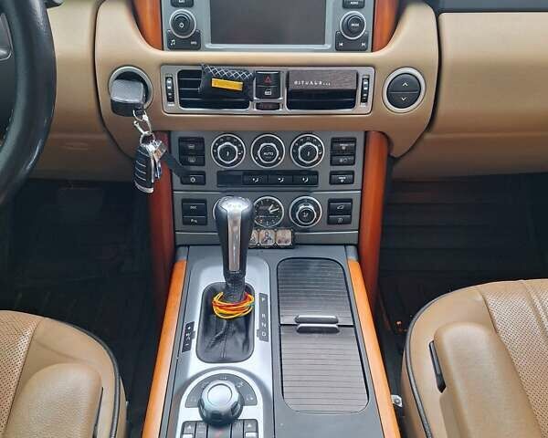 Черный Ленд Ровер Рендж Ровер, объемом двигателя 3.63 л и пробегом 475 тыс. км за 13000 $, фото 24 на Automoto.ua