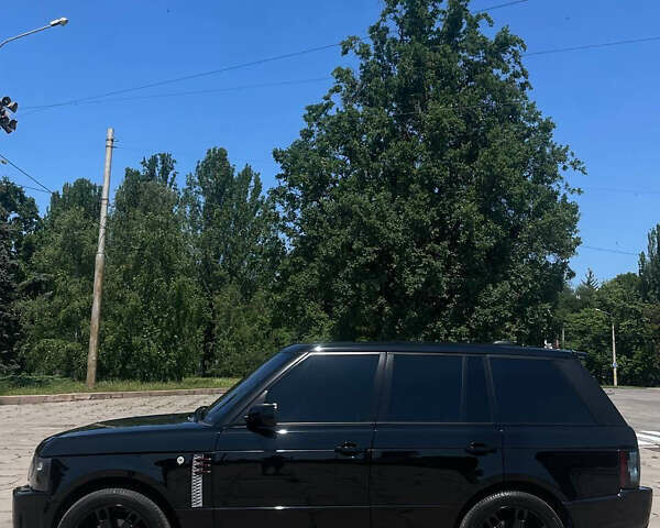 Черный Ленд Ровер Рендж Ровер, объемом двигателя 4.2 л и пробегом 253 тыс. км за 9999 $, фото 2 на Automoto.ua