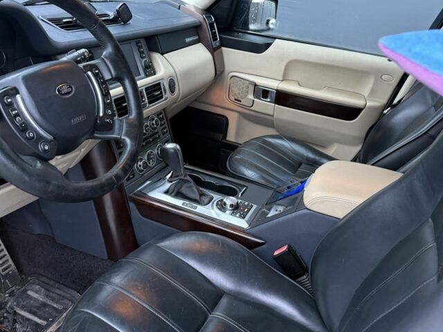 Чорний Ленд Ровер Рендж Ровер, об'ємом двигуна 4.2 л та пробігом 377 тис. км за 10500 $, фото 5 на Automoto.ua