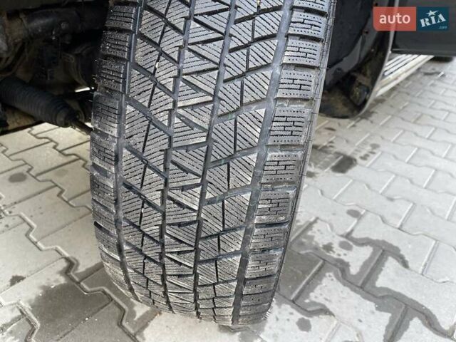 Чорний Ленд Ровер Рендж Ровер, об'ємом двигуна 4.39 л та пробігом 210 тис. км за 11500 $, фото 14 на Automoto.ua