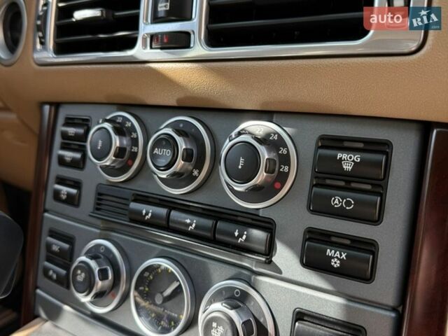 Чорний Ленд Ровер Рендж Ровер, об'ємом двигуна 3.63 л та пробігом 251 тис. км за 13500 $, фото 34 на Automoto.ua