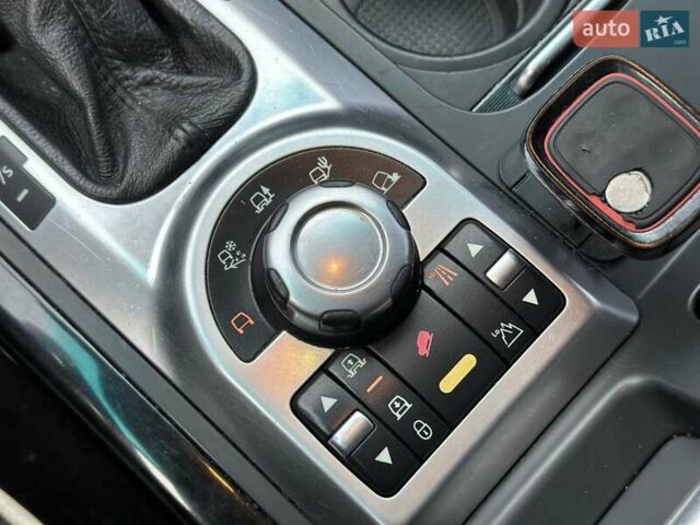 Чорний Ленд Ровер Рендж Ровер, об'ємом двигуна 4.2 л та пробігом 239 тис. км за 11900 $, фото 27 на Automoto.ua