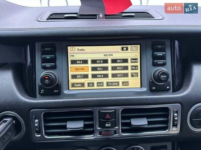 Чорний Ленд Ровер Рендж Ровер, об'ємом двигуна 4.2 л та пробігом 239 тис. км за 11900 $, фото 24 на Automoto.ua