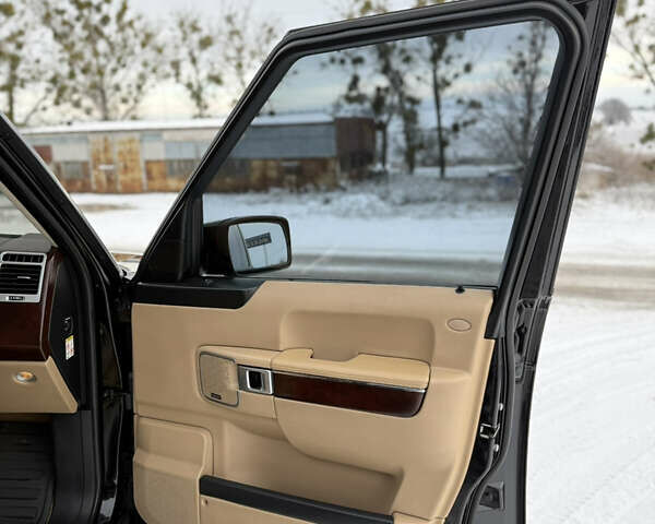 Чорний Ленд Ровер Рендж Ровер, об'ємом двигуна 3.6 л та пробігом 251 тис. км за 14000 $, фото 18 на Automoto.ua