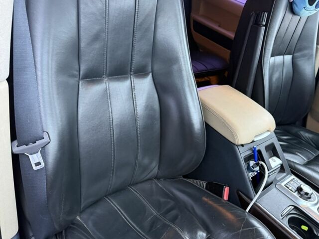 Чорний Ленд Ровер Рендж Ровер, об'ємом двигуна 4.2 л та пробігом 377 тис. км за 10500 $, фото 7 на Automoto.ua