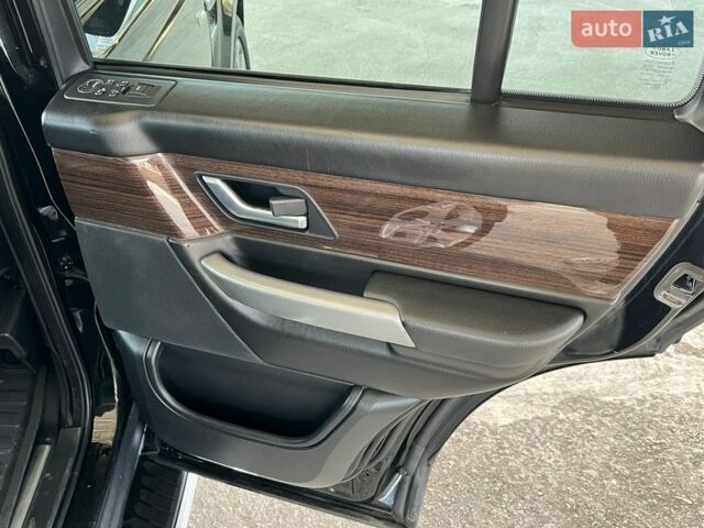 Черный Ленд Ровер Рендж Ровер, объемом двигателя 4.2 л и пробегом 145 тыс. км за 11999 $, фото 28 на Automoto.ua