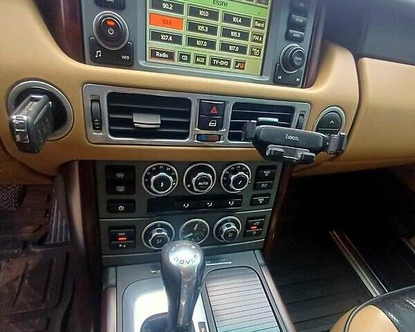 Черный Ленд Ровер Рендж Ровер, объемом двигателя 3.6 л и пробегом 250 тыс. км за 11000 $, фото 8 на Automoto.ua