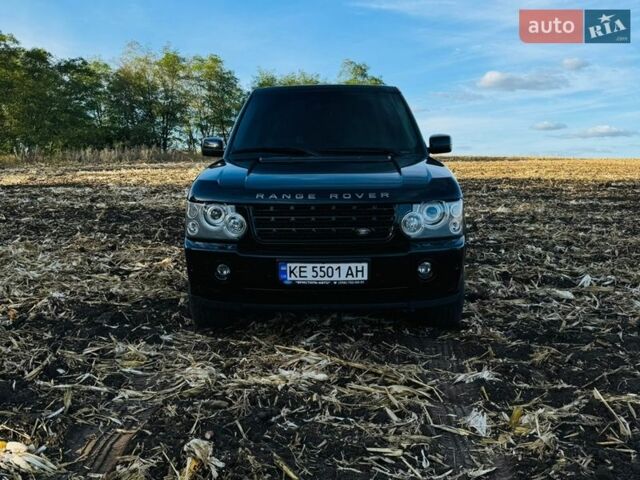 Черный Ленд Ровер Рендж Ровер, объемом двигателя 4.2 л и пробегом 243 тыс. км за 12000 $, фото 10 на Automoto.ua