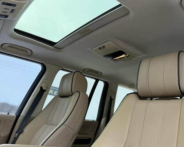 Чорний Ленд Ровер Рендж Ровер, об'ємом двигуна 3.6 л та пробігом 251 тис. км за 14000 $, фото 24 на Automoto.ua