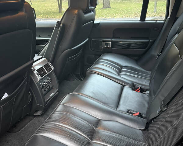 Чорний Ленд Ровер Рендж Ровер, об'ємом двигуна 4.2 л та пробігом 228 тис. км за 12900 $, фото 8 на Automoto.ua