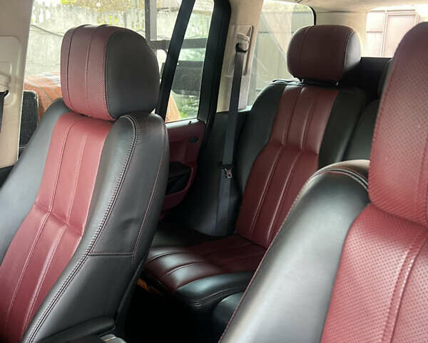 Чорний Ленд Ровер Рендж Ровер, об'ємом двигуна 4.2 л та пробігом 250 тис. км за 15000 $, фото 24 на Automoto.ua