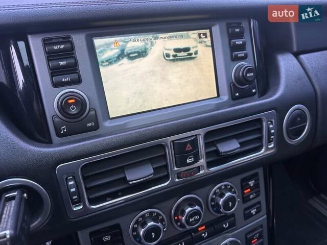Чорний Ленд Ровер Рендж Ровер, об'ємом двигуна 4.2 л та пробігом 239 тис. км за 11900 $, фото 23 на Automoto.ua