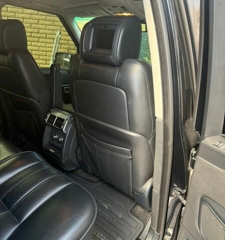 Черный Ленд Ровер Рендж Ровер, объемом двигателя 4.2 л и пробегом 230 тыс. км за 12000 $, фото 9 на Automoto.ua