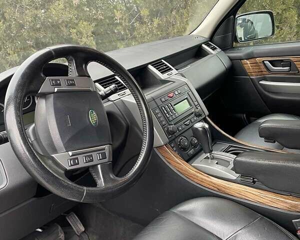 Черный Ленд Ровер Рендж Ровер, объемом двигателя 3.63 л и пробегом 183 тыс. км за 24000 $, фото 8 на Automoto.ua