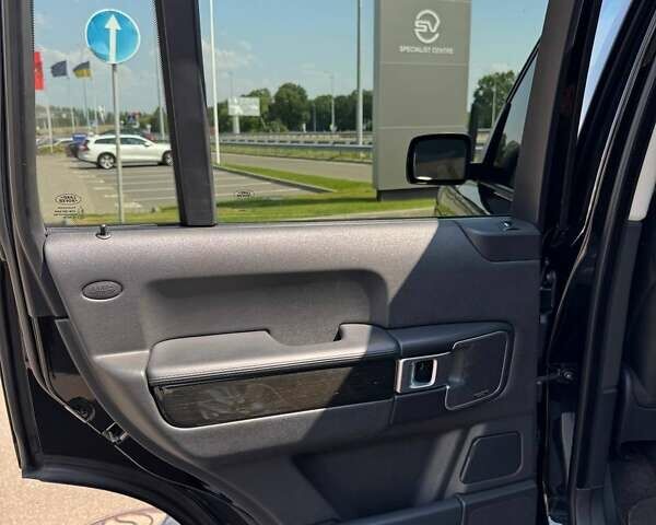 Черный Ленд Ровер Рендж Ровер, объемом двигателя 4.2 л и пробегом 254 тыс. км за 10900 $, фото 31 на Automoto.ua