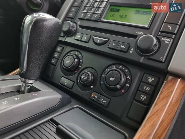 Чорний Ленд Ровер Рендж Ровер, об'ємом двигуна 4.2 л та пробігом 145 тис. км за 11999 $, фото 65 на Automoto.ua